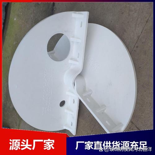 广州玻璃钢下水道井盖供应厂家怎么选？市政工程中的钢铁技术与复合材料辨析